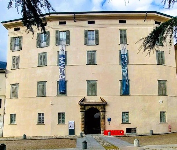 Palazzo Sassi de' Lavizzari